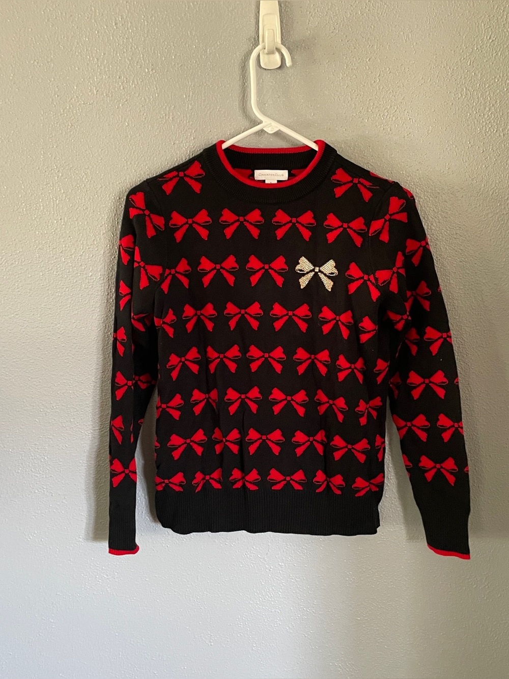 Charter Club Black Red and Silver Knit Bow Pattern Sweater Women’s Size S